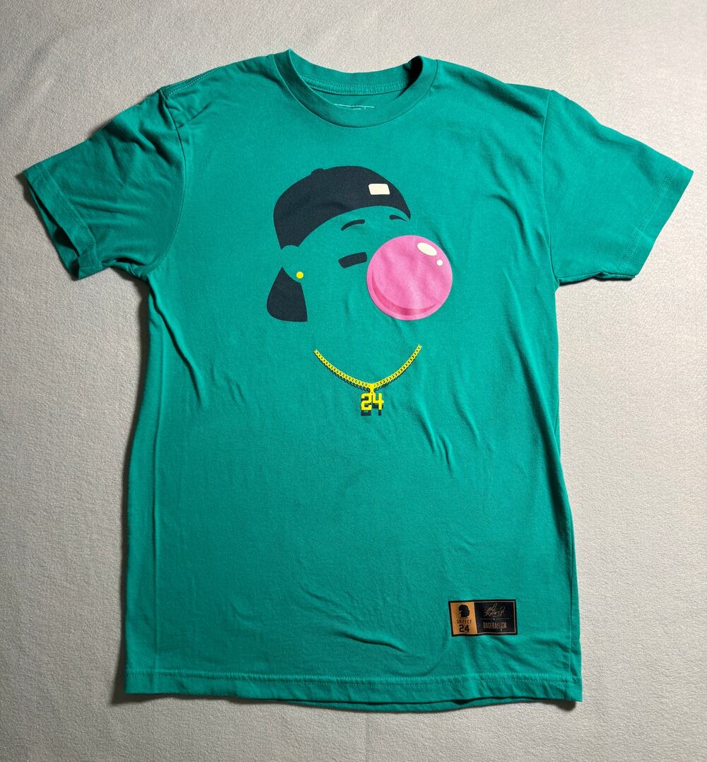 Baseballism Ken Griffey Jr. Bubble Gum The Kid 24 T-shirt Size Large